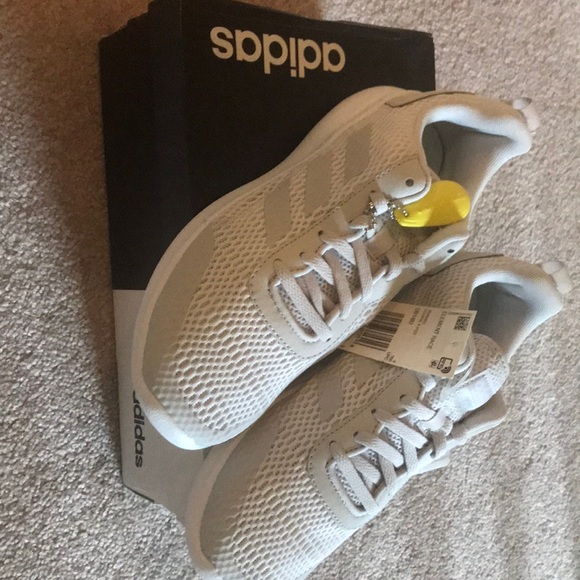 NWT / NIB Adidas Element Race Running white/grey - Picture 3 of 4